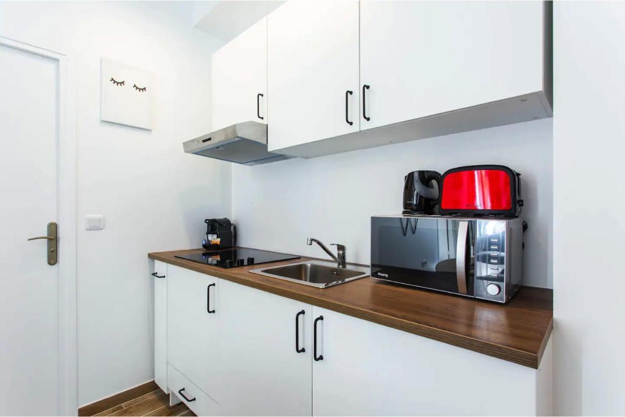Cmg Place De Clichy - Metro Europe Apartment Paris Ngoại thất bức ảnh